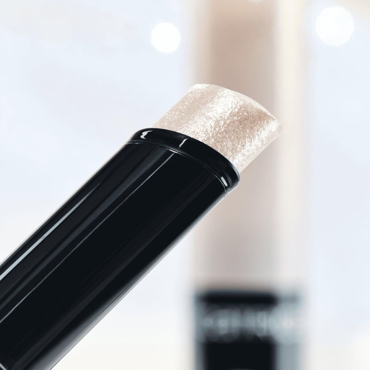 V2HB7444E587DC443C088052CC49557C0A0R7718622P7