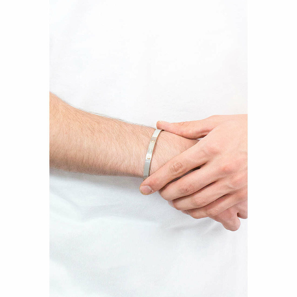 V5HB13F2FD91226473F2A5A301F2D998F6CR3101458P3