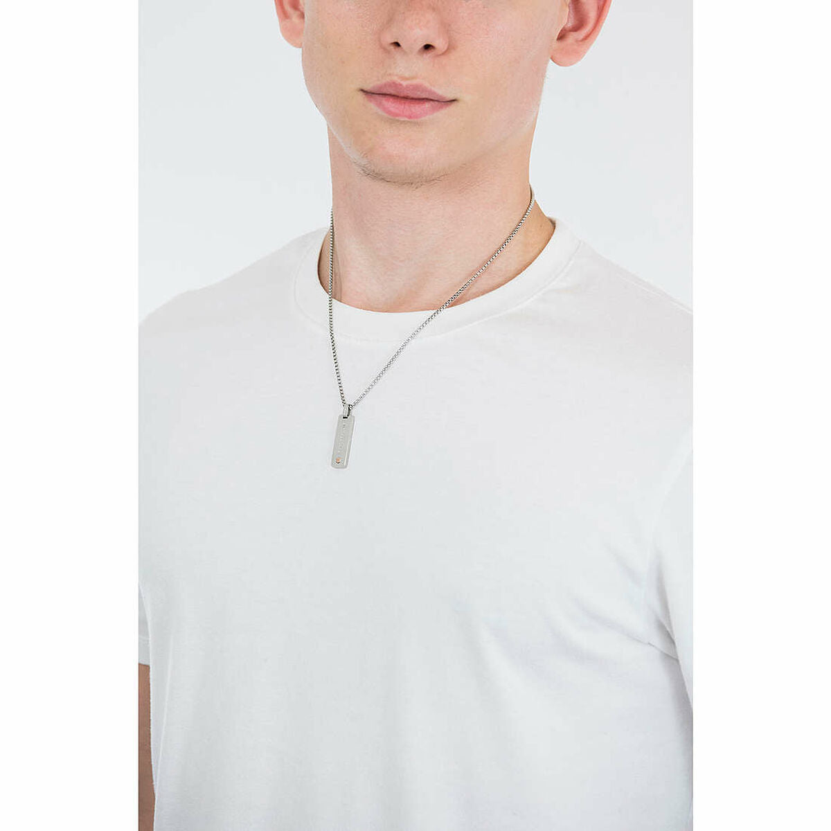 V6HDCF95FFABB3A1080117476E9F4426DB0R4358253P2