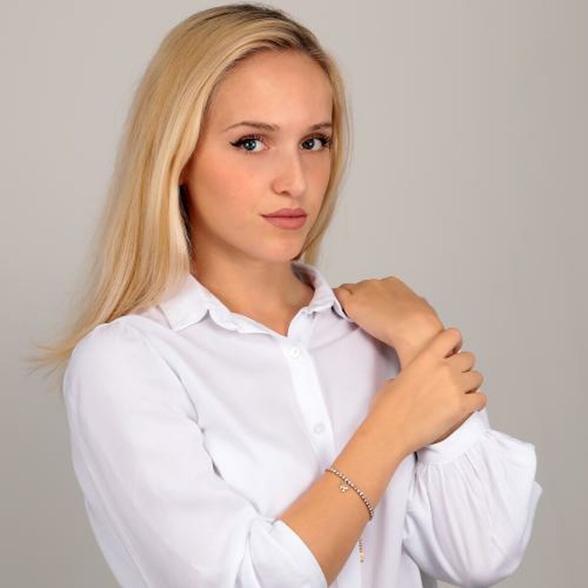 V5H014B7ABF2BF5530F6A16AE48E2A2948BR3234500P4