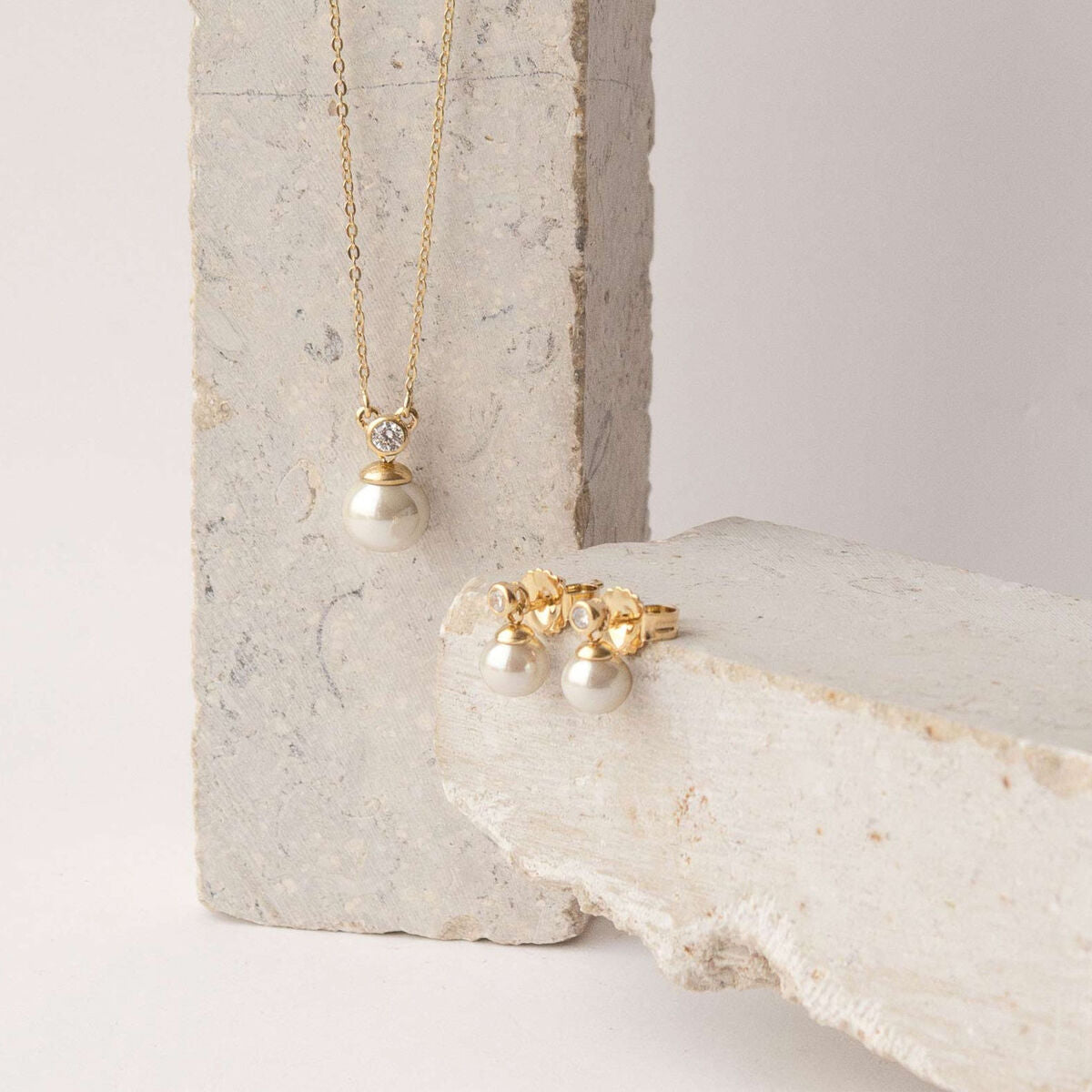 V2HF391EFA0E291F522A75569D1FFBB468DR7585098P2