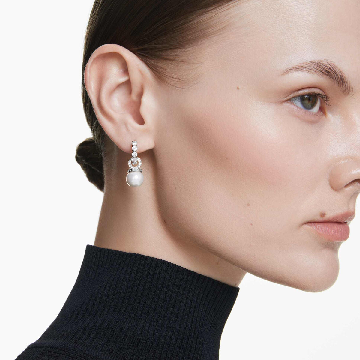 V3H306643AB704FE17166E1366C79EE2A81R5631595P4