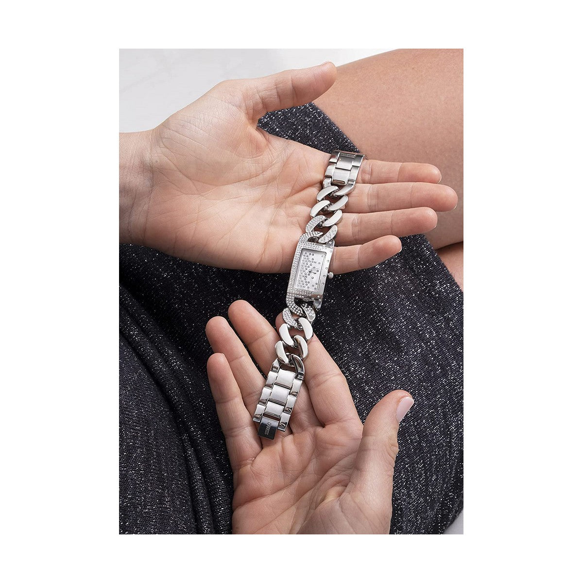 V8H9918644D1A00A6C287FB311FB6093E78R4507296P8