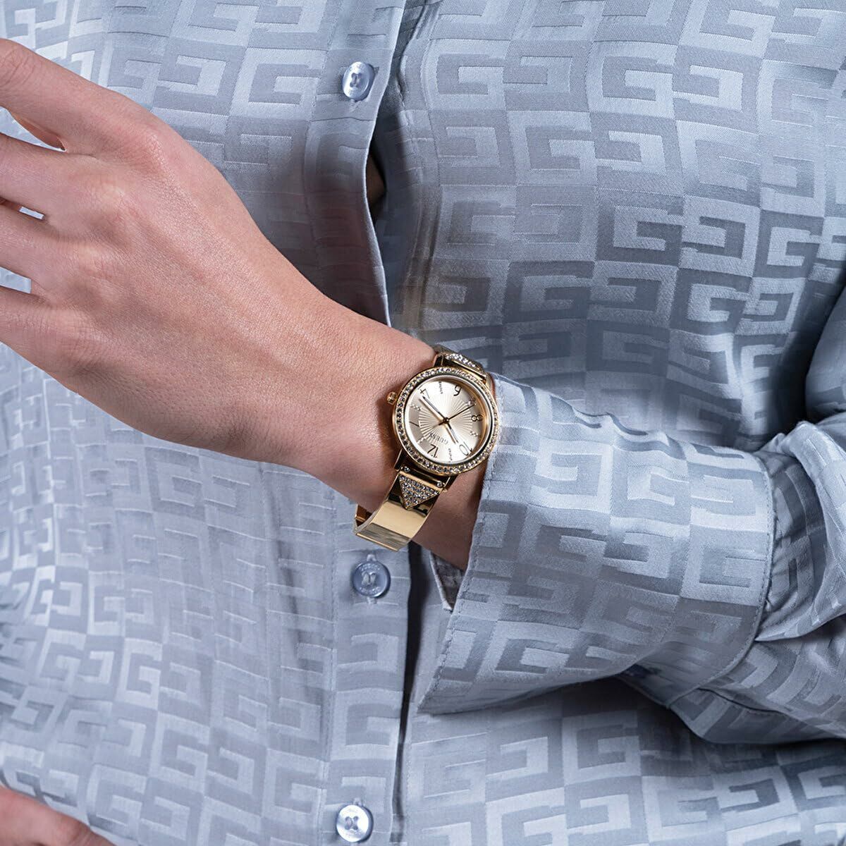 V3H8A153CB29F1F3A0724470E36AB9341C0R5789444P10