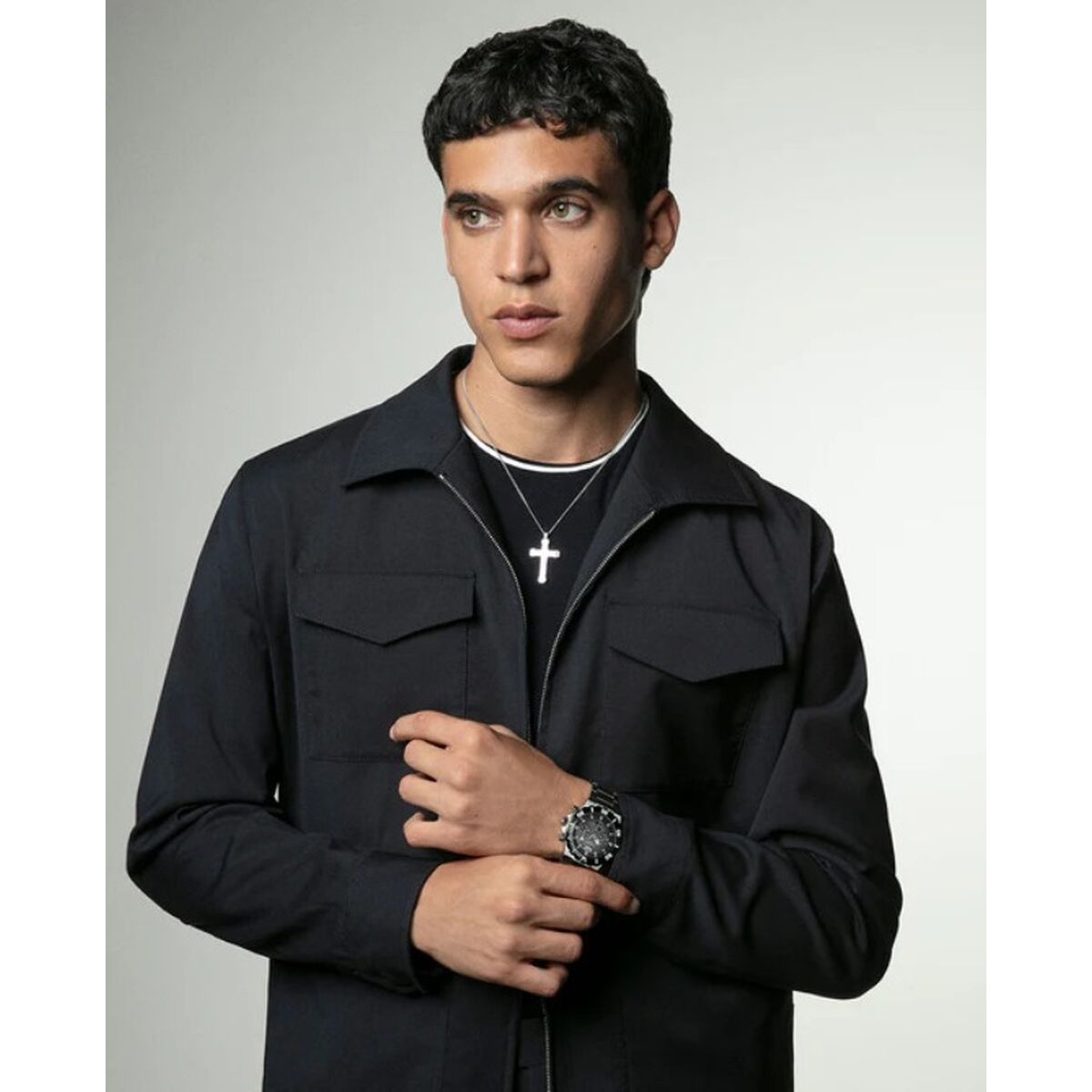 V2H697495C91105B1BC5E9817873CB1E909R6852036P2