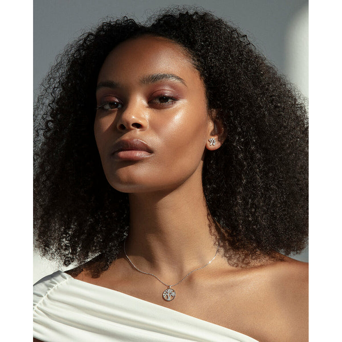 V2H5CE6379E6E4C6BDE926AAD488BE2CCBER6828165P3