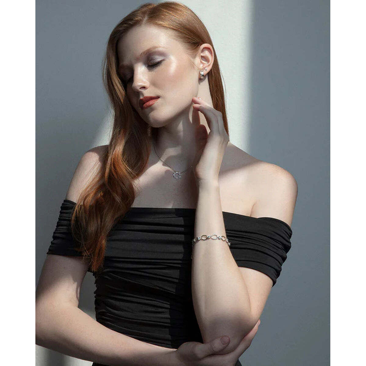 V2H581A1F74E54F4A64E5590B013E98DB89R6827688P3