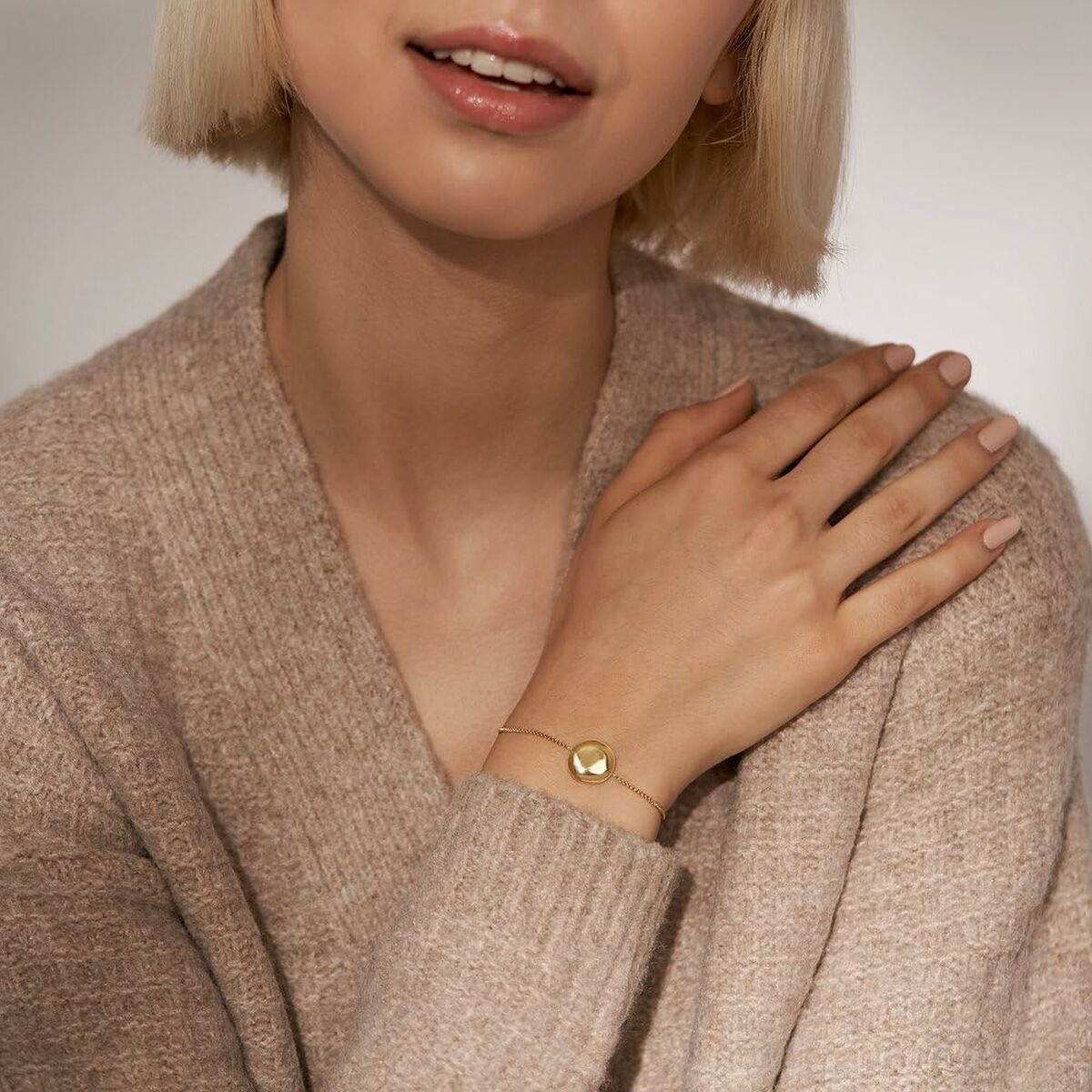 V5H5AA527C754BD6793E88563EA43DDF7FDR4049477P2