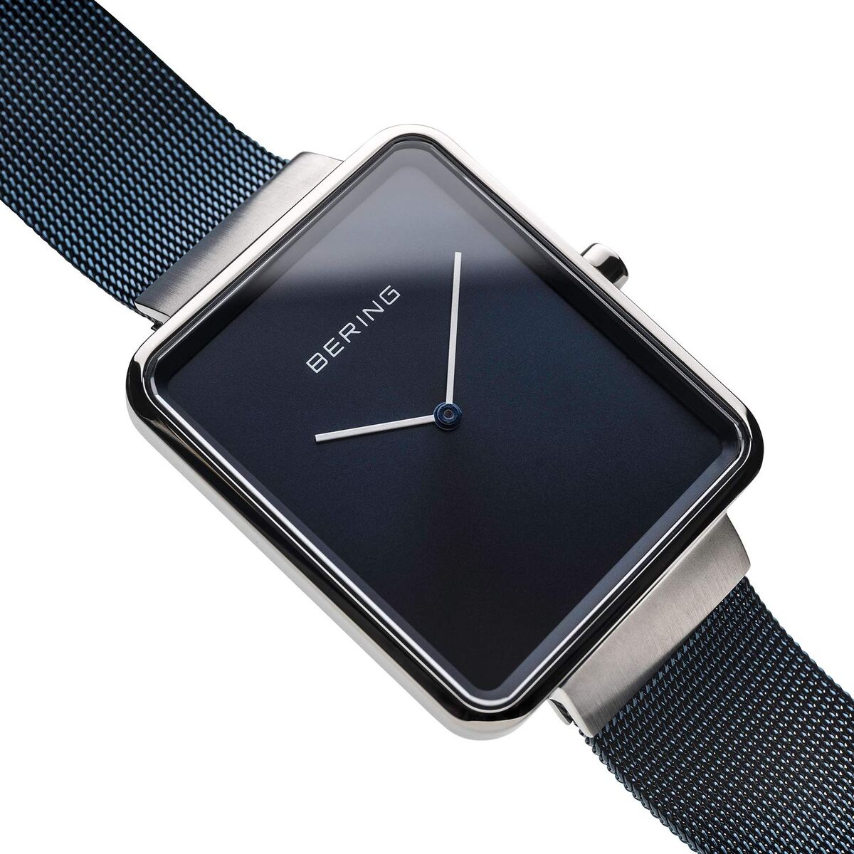 V4HE6F5DE6CDDC9CD2669D6212249BCD7FDR7465606P4