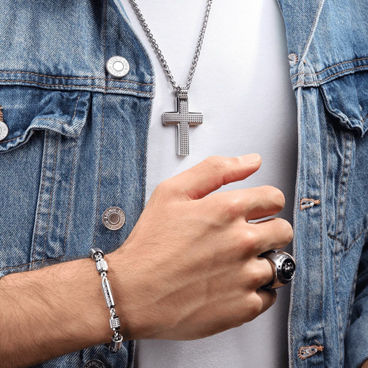 V3HE361107F6843163EA8D84FA2B0A94650R5679395P2