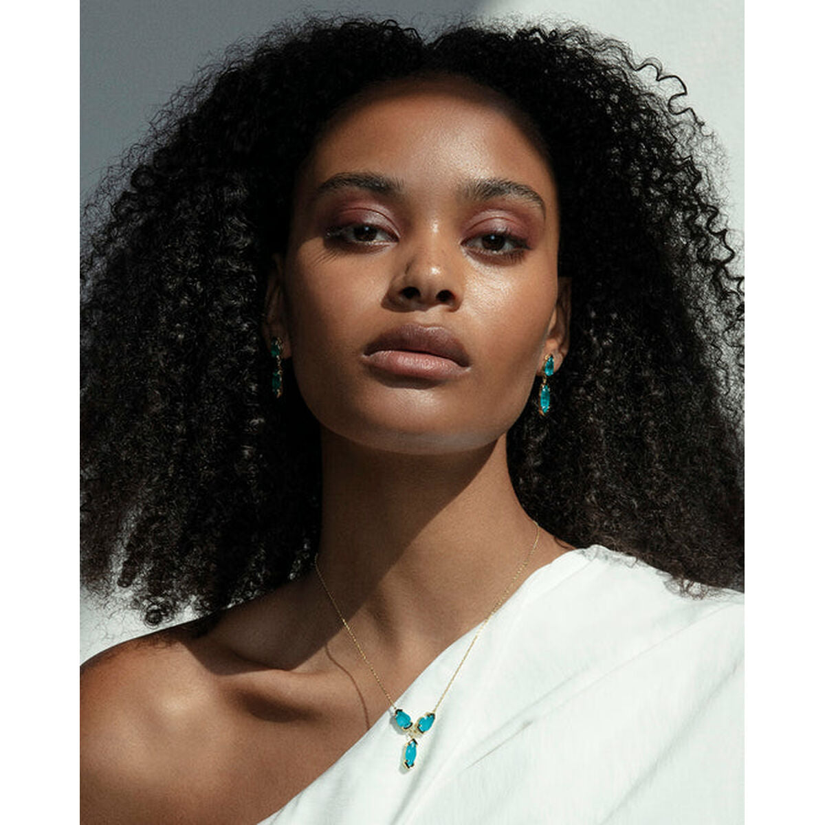 V2H82C65A7208BC659761DBE602ADF2AFC3R6828130P2