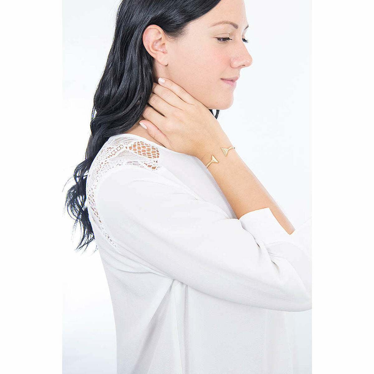 V8HEBD799EAD4CAA45FB610681C7DD9BE4DR3603860P2