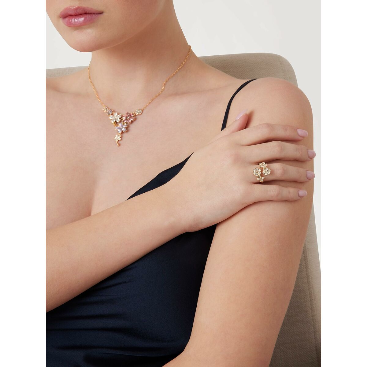 V3H612252EF8489010FC8E7A306E25A0380R6186622P3