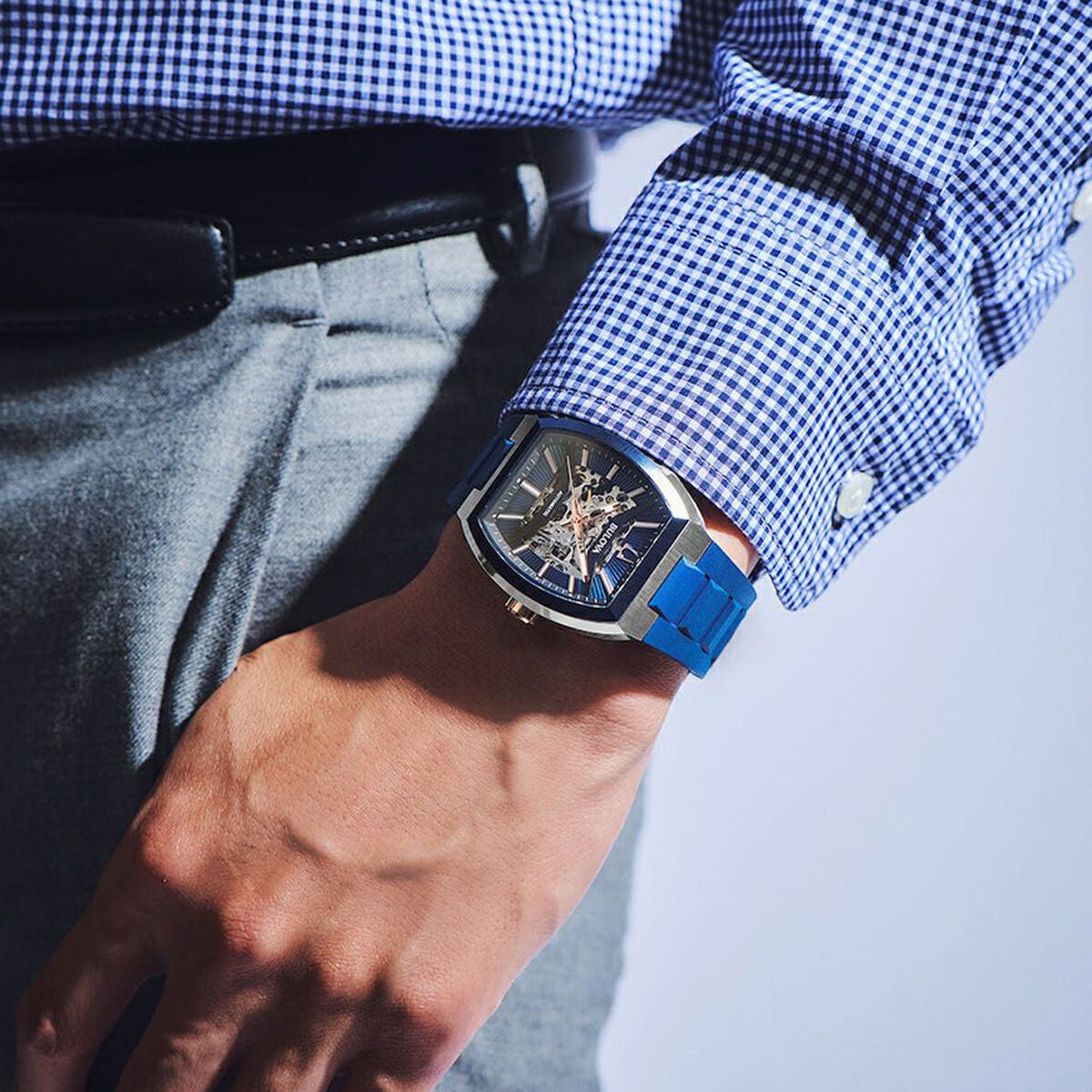 V2HE0EA9696D6443713F777372FF08B935FR7713124P4