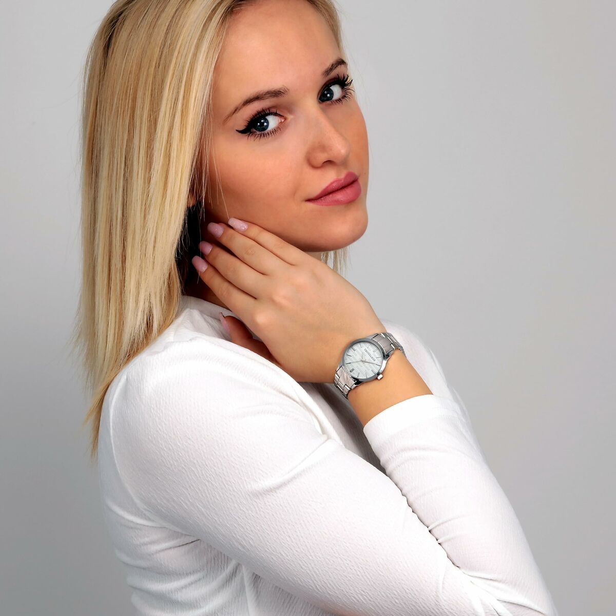 V4HF70E9DA2433B392DB85E3717B535C125R7146887P7