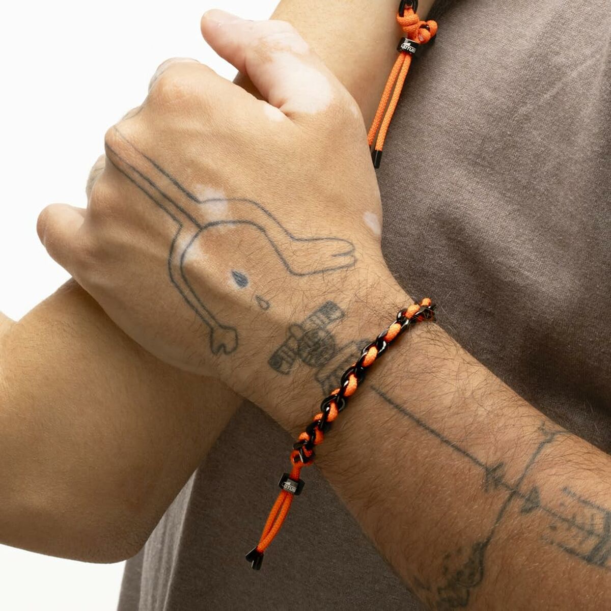 V4HC76226FEBF2D6816F00CC6B50F9870E1R4552212P2