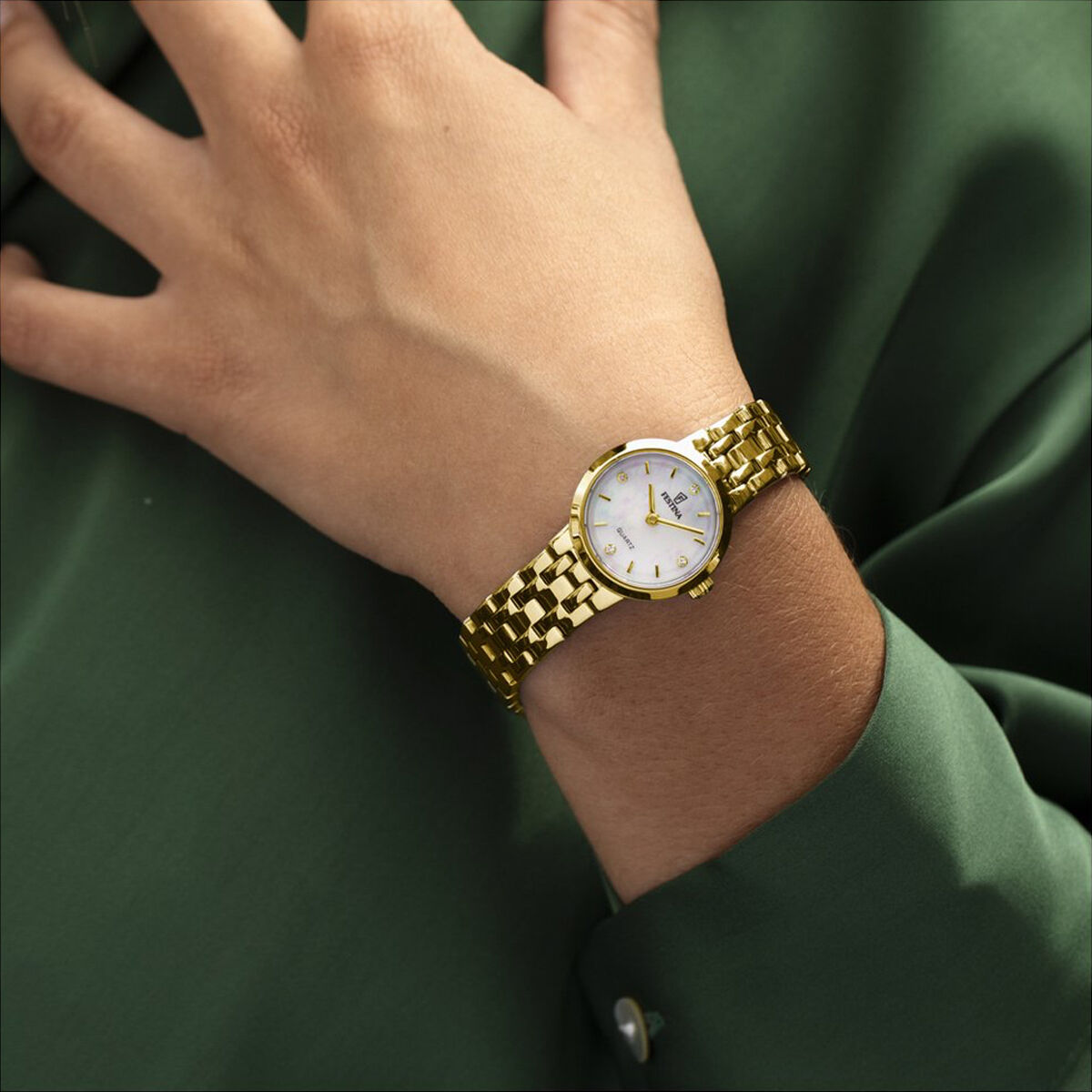 V2HCF2A43BDFB0CA460AD13D9F8F3005A53R7587288P2