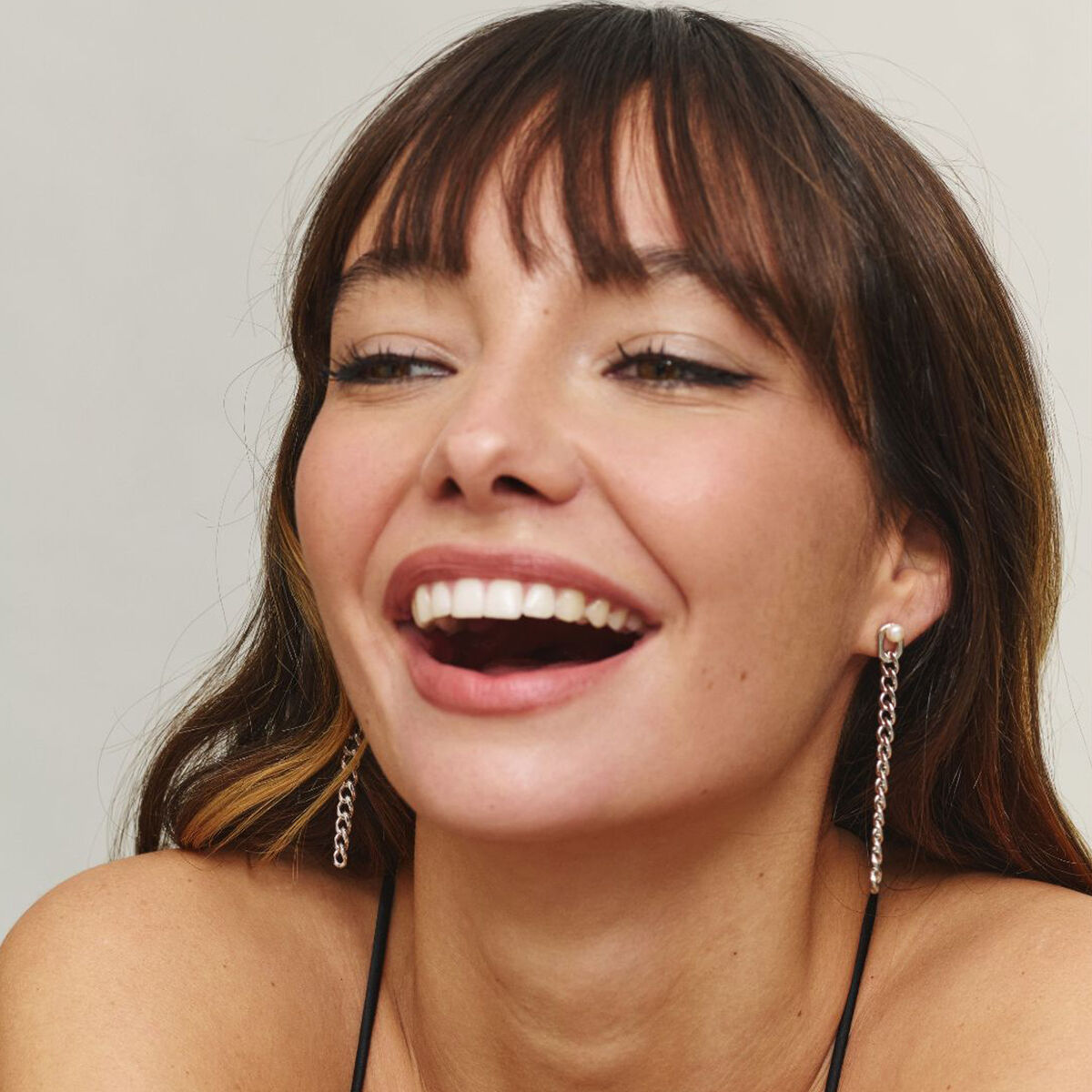 V2HB941904774118252E554B8DEB09D4142R7563669P2