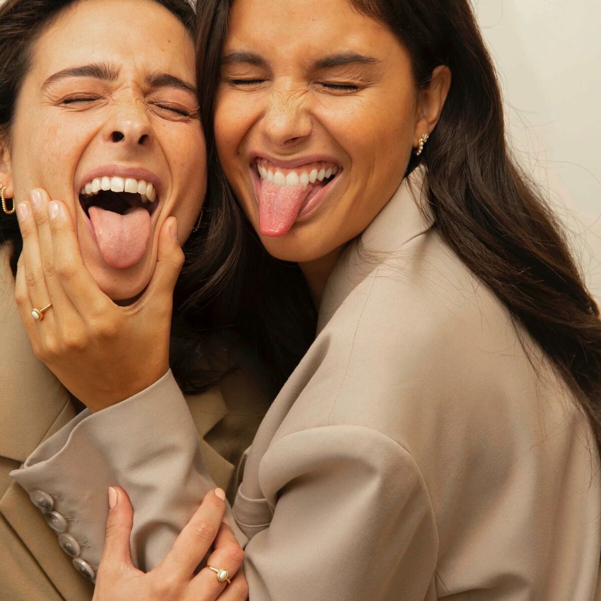 V4H593186D98C911A31A6080968DDF3AE43R6186379P7