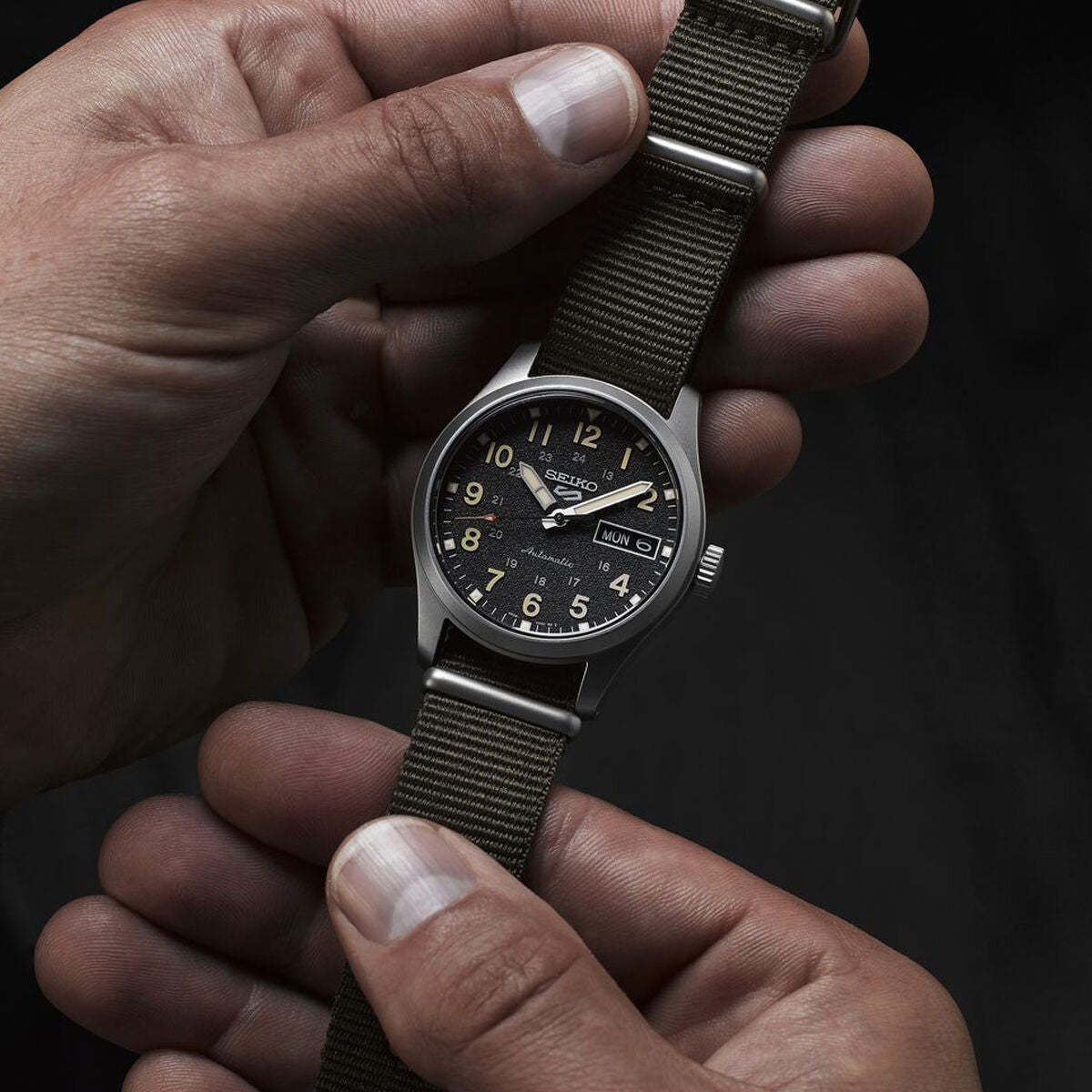 V3HD2191AE7E163E35A8279757B1D77A05CR6441838P3